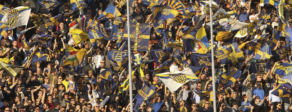 #nivo-caption1 Stadio tifosi - rete anti petardo
